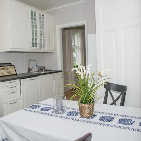 Holiday home Slusevaktarbolig *